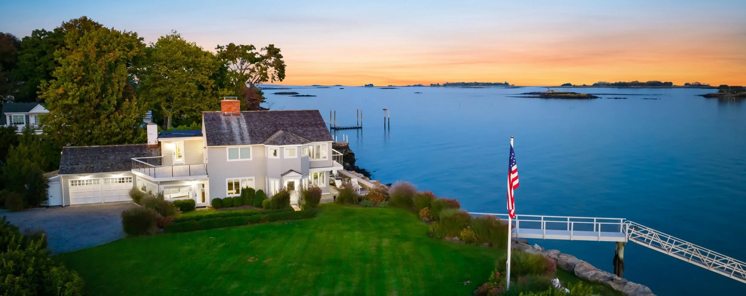 Capturing Coastal Luxury: A Norwalk Retreat